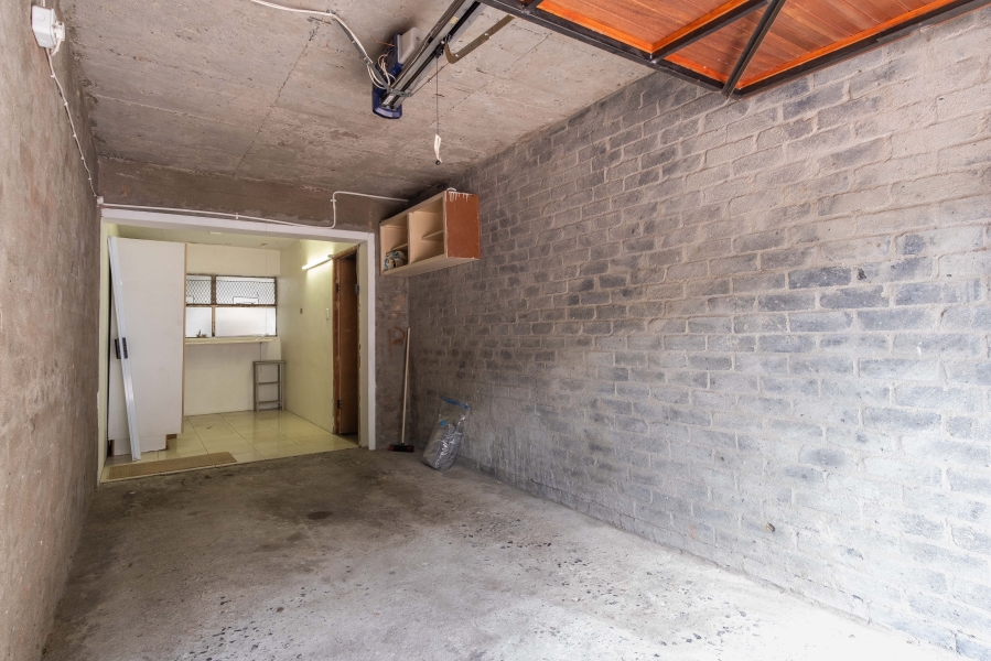 2 Bedroom Property for Sale in Oranjezicht Western Cape